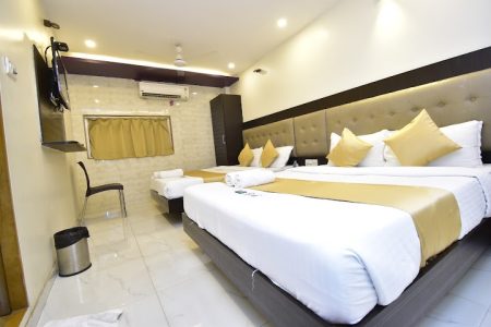 Ac Primary Suits Room
